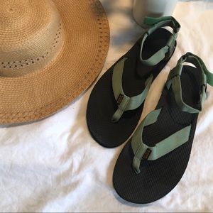Original Teva Sandals- Sage green- size 10